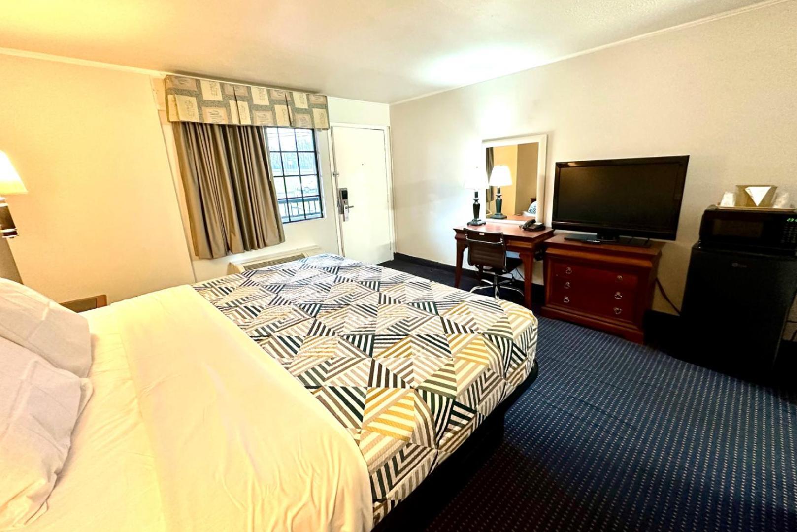 Red Carpet Inn - Stamford Dış mekan fotoğraf