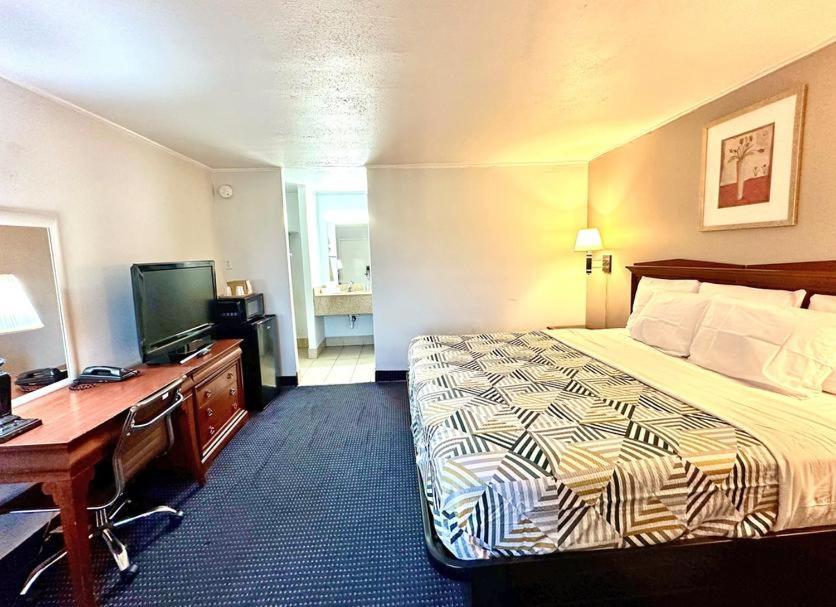 Red Carpet Inn - Stamford Dış mekan fotoğraf